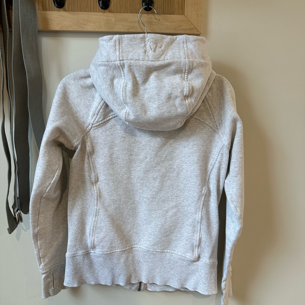 Lululemon Heather Gray Scuba Full Zip size 8 - Picture 2 of 3